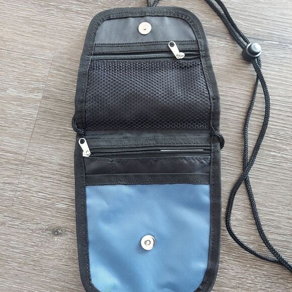 MoDA Travel Neck Pouch Passport Holder - Picture 4 of 7